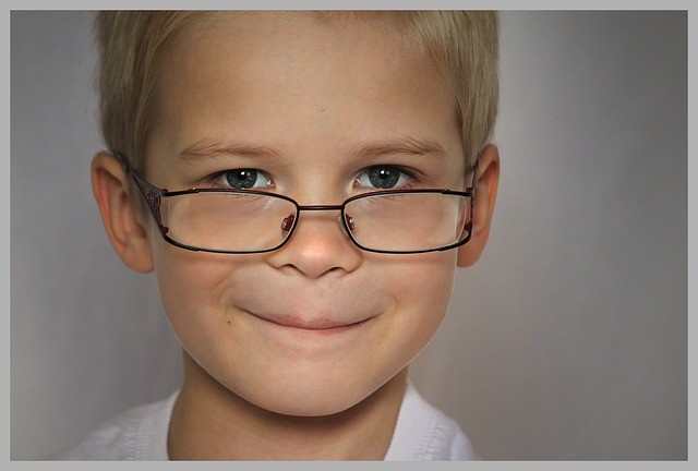 Occhiali in età pediatrica i segnali da cogliere