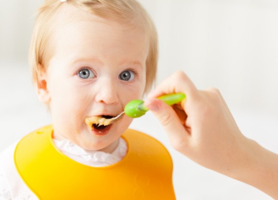 Alimentazione-infantile-da-0-a-3-anni-le-scelte-giuste